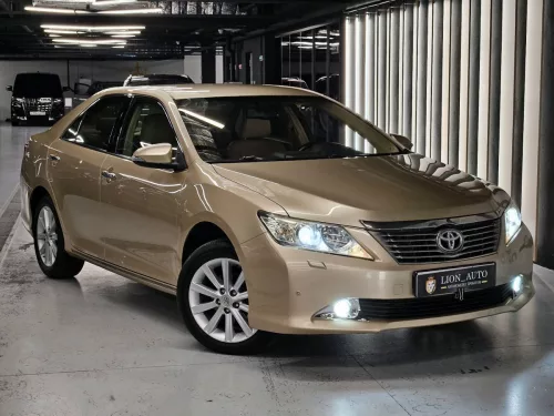 Toyota Camry, 2013