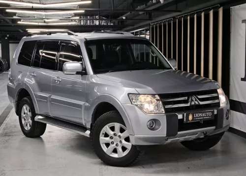 Mitsubishi Pajero, 2011