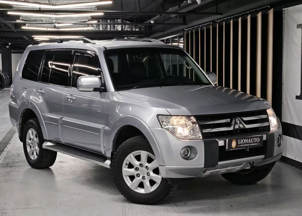 Mitsubishi Pajero, 2011