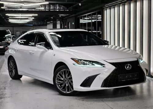 Lexus ES 250, 2020